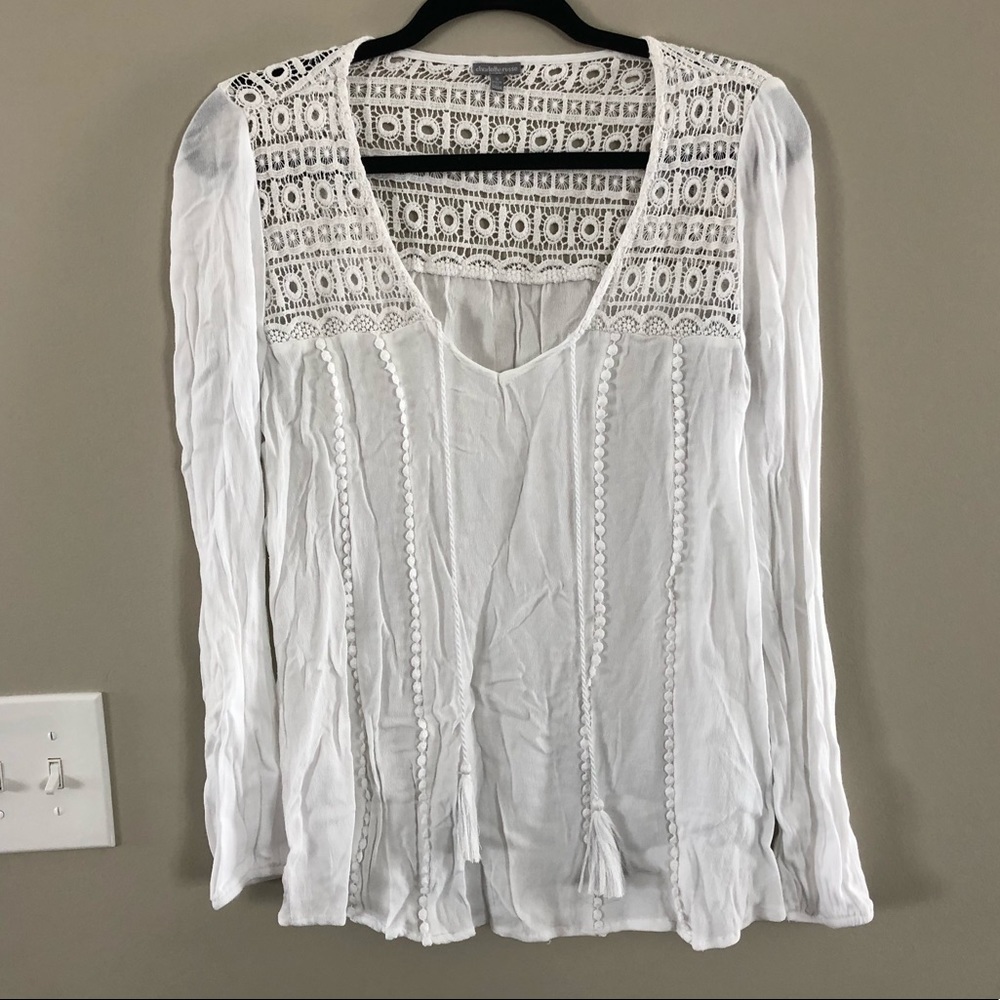 White long sleeve tee with crochet lace